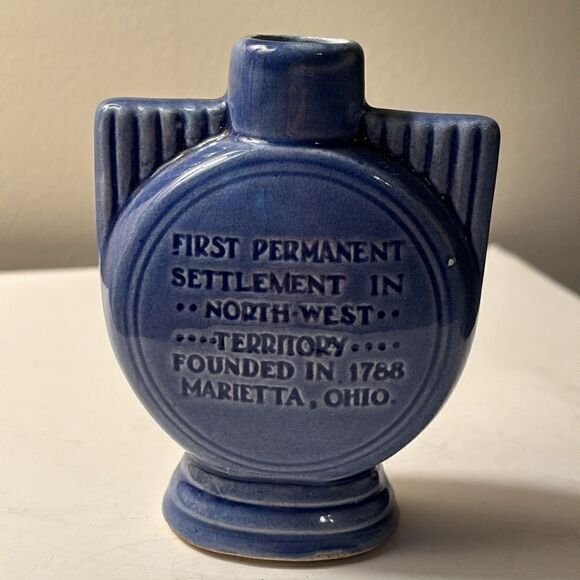 Vintage Small Light Blue Bud Vase Marietta Ohio Campus Martius State memorial - Picture 2 of 6